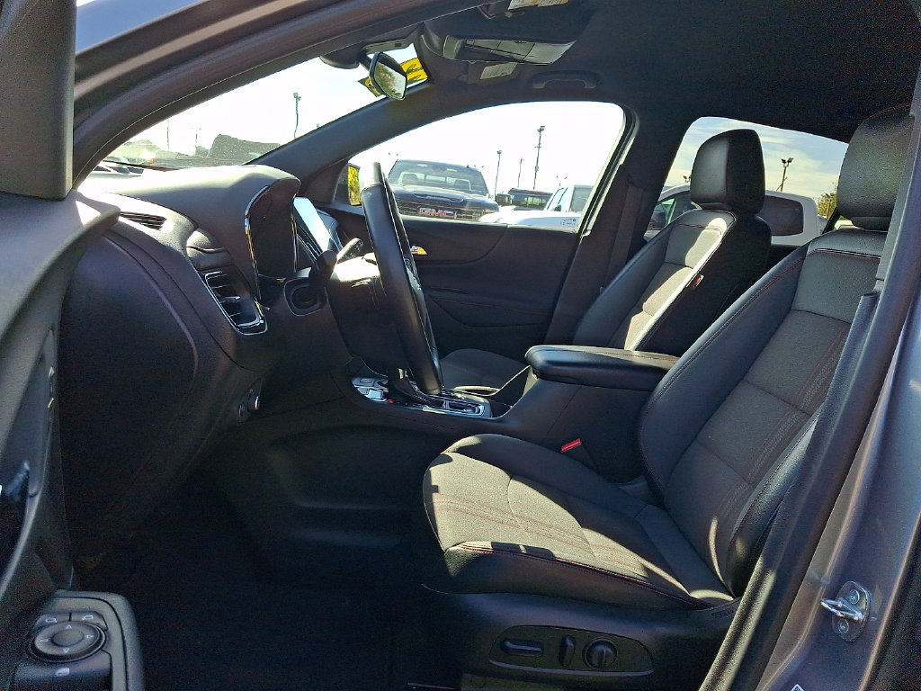 Certified 2023 Chevrolet Equinox RS AWD/4WD image 13