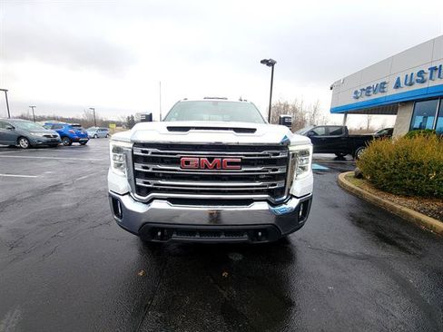 Used 2022 GMC Sierra 2500 SLE w/ SLE Value Package; image 2