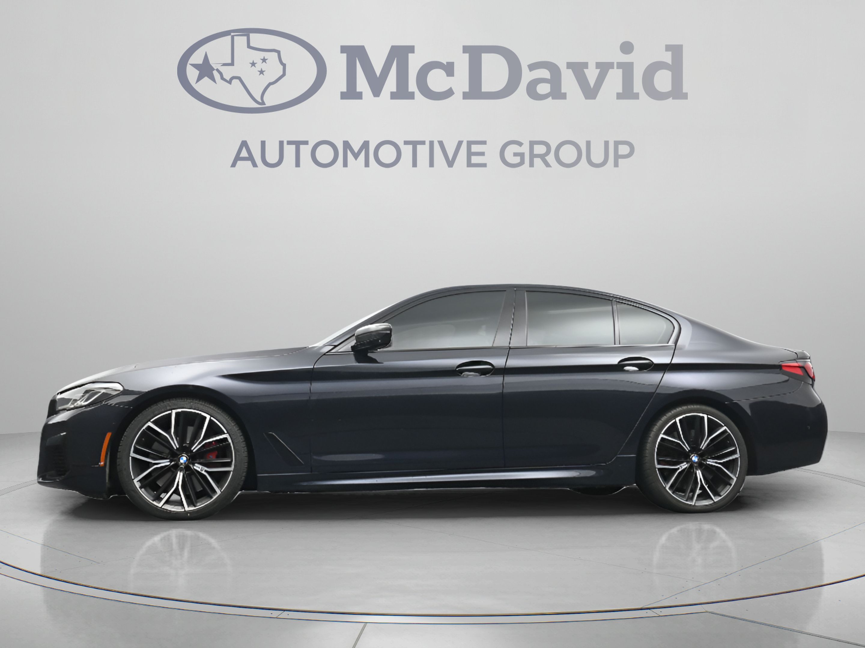 Used 2022 BMW M550i xDrive w/ Dynamic Handling Package AWD/4WD image 28