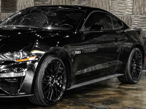 Used 2019 Ford Mustang GT w/ Equipment Group 301A image 10