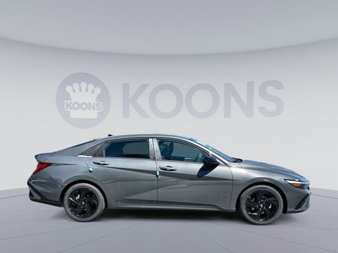New 2026 Hyundai Elantra SEL Sport Premium FWD image 8