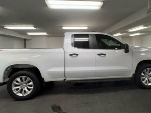 Certified 2023 Chevrolet Silverado 1500 Custom AWD/4WD image 9