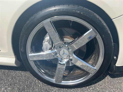 Used 2012 Mercedes-Benz CL 550 4MATIC image 36