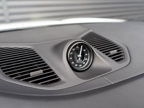 New 2026 Porsche Cayenne E-Hybrid Coupe AWD/4WD image 23