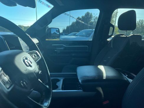 Used 2019 RAM 1500 Big Horn AWD/4WD image 10