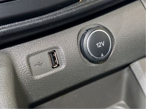 Used 2022 Ford E-Transit 148 High Roof Extended w/ Load Area Protection Package image 17