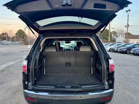 Used 2009 GMC Acadia SLT w/ Technology Package image 5