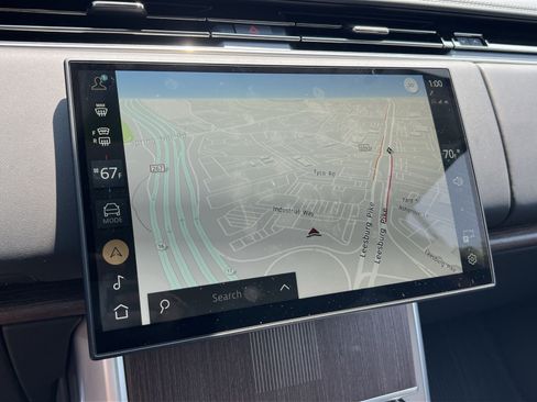 Used 2025 Land Rover Range Rover Autobiography AWD/4WD image 17