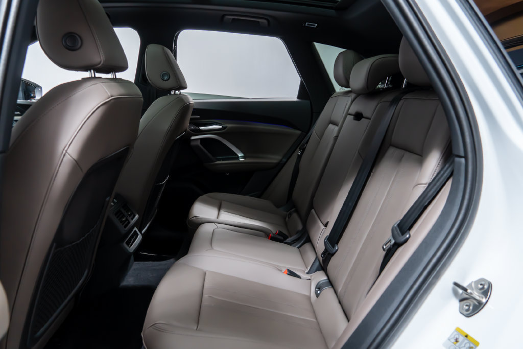 New 2026 Audi Q5 Premium Plus AWD/4WD image 25