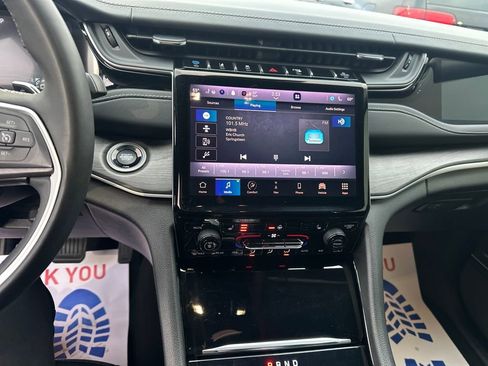 Used 2022 Jeep Grand Cherokee Limited 4xe image 22