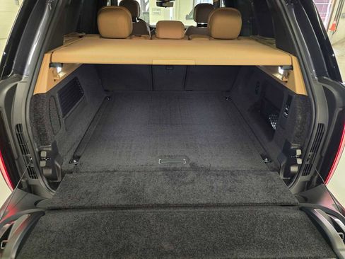 New 2026 Land Rover Range Rover SE AWD/4WD image 16