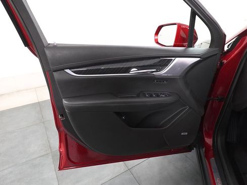 Used 2020 Cadillac XT6 Premium Luxury image 8