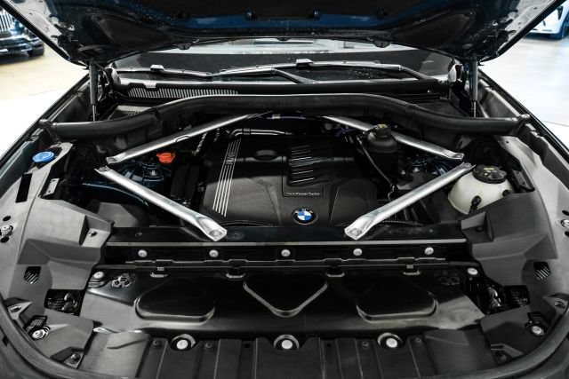 Used 2022 BMW X5 sDrive40i w/ M Sport Package RWD image 44
