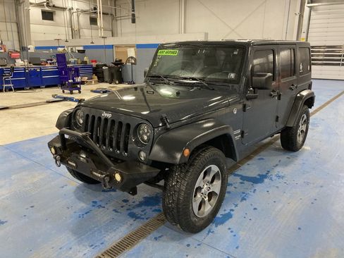 Used 2017 Jeep Wrangler Unlimited Sport w/ Max Tow Package image 3