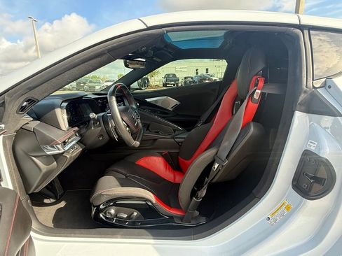 Used 2020 Chevrolet Corvette Stingray Premium Cpe w/ 3LT Preferred Equipment Group image 9