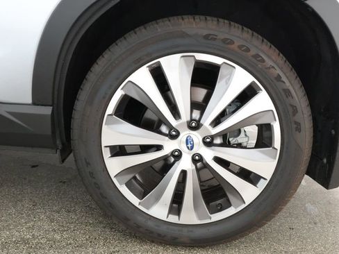 Used 2022 Subaru Ascent Limited w/ Technology Package image 7