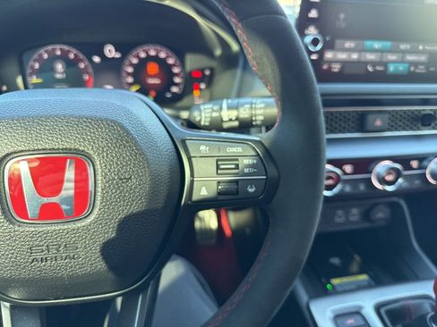 Used 2025 Honda Civic Type R image 25