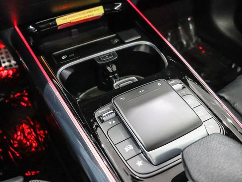 Certified 2022 Mercedes-Benz GLA 35 AMG 4MATIC image 23