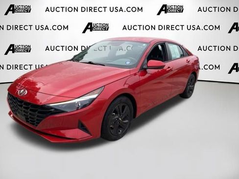 Used 2022 Hyundai Elantra SEL w/ Convenience Package FWD image 1
