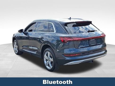 Used 2019 Audi e-tron Prestige w/ Prestige Package image 5