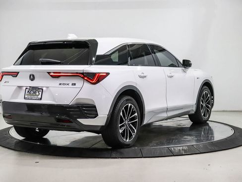 Used 2024 Acura ZDX A-Spec RWD image 4