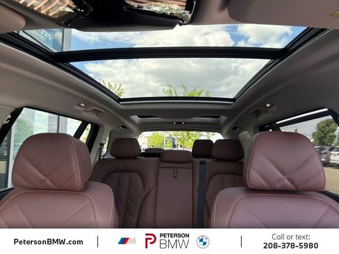 Used 2025 BMW X7 xDrive40i AWD/4WD image 37