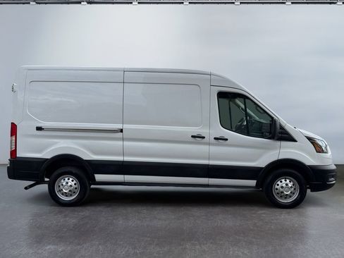 Used 2023 Ford Transit 250 Medium Roof AWD w/ Load Area Protection Package image 4