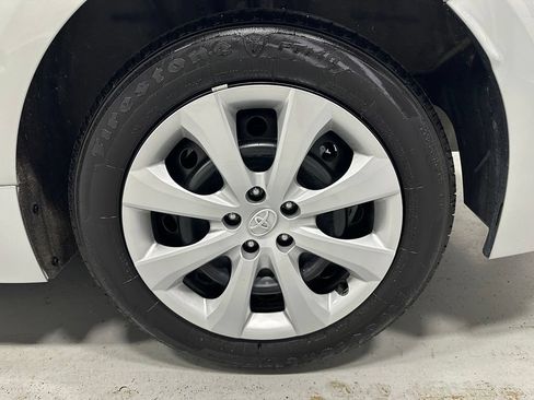 Used 2026 Toyota Corolla LE FWD image 63