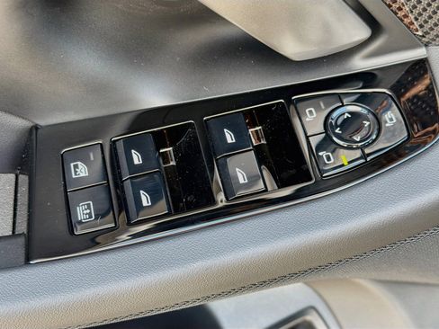 New 2027 BMW M5 w/ Carbon Package AWD/4WD image 23