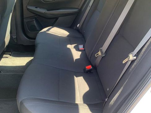 Used 2024 Nissan Sentra S FWD image 8