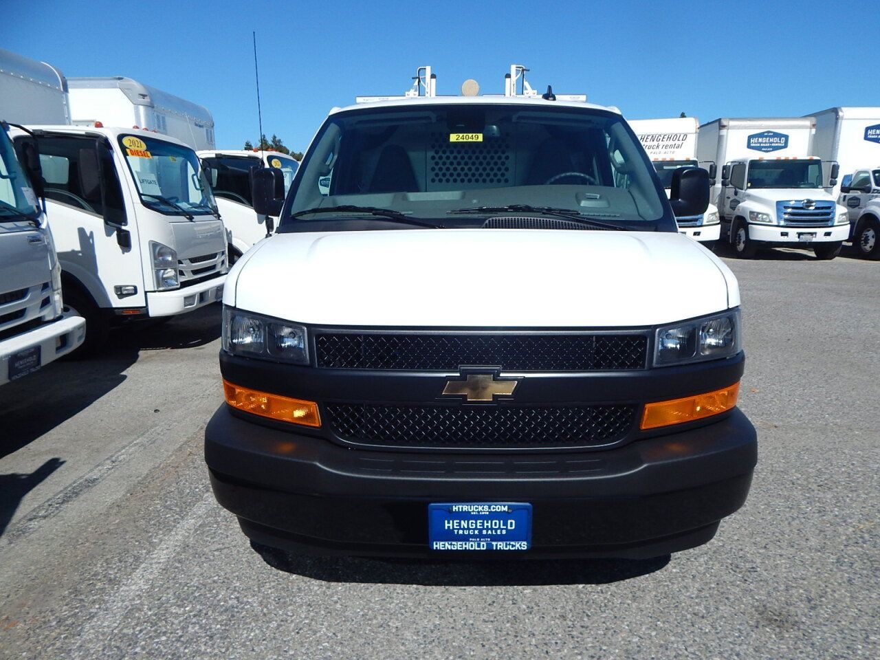Used 2025 Chevrolet Express 2500 Extended w/ Communications Package RWD image 7