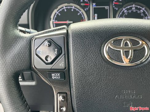 Certified 2020 Toyota 4Runner TRD Off-Road Premium w/ Moonroof Package AWD/4WD image 23