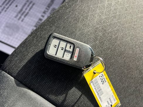 Used 2021 Honda Passport Sport image 27