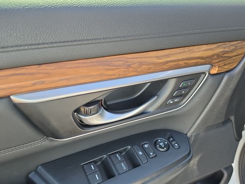 Used 2022 Honda CR-V Touring image 19