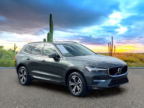 Used 2022 Volvo XC60 B5 Momentum w/ Advanced Package AWD/4WD image 7