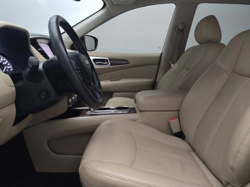 Used 2020 Nissan Pathfinder Platinum w/ Cargo Package FWD image 17
