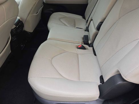 Used 2024 Toyota Grand Highlander AWD Hybrid image 16