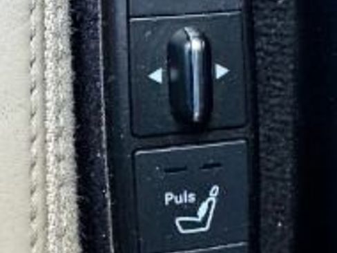 Used 2014 Mercedes-Benz E 63 AMG 4MATIC Sedan image 23