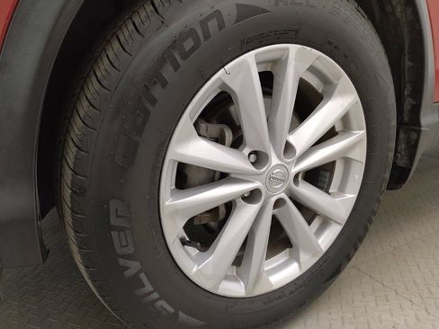 Used 2018 Nissan Rogue Sport S w/ S Appearance Package FWD image 31