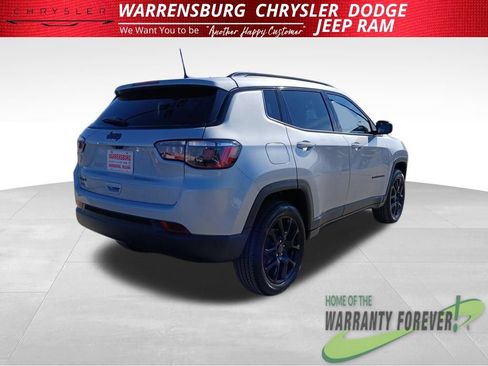 New 2026 Jeep Compass Latitude AWD/4WD image 4