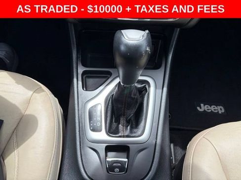 Used 2016 Jeep Cherokee Limited w/ Luxury Group FWD image 23