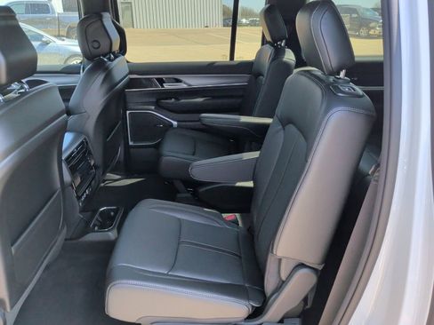New 2026 Jeep Grand Wagoneer L 2WD w/ Premium Group I image 43
