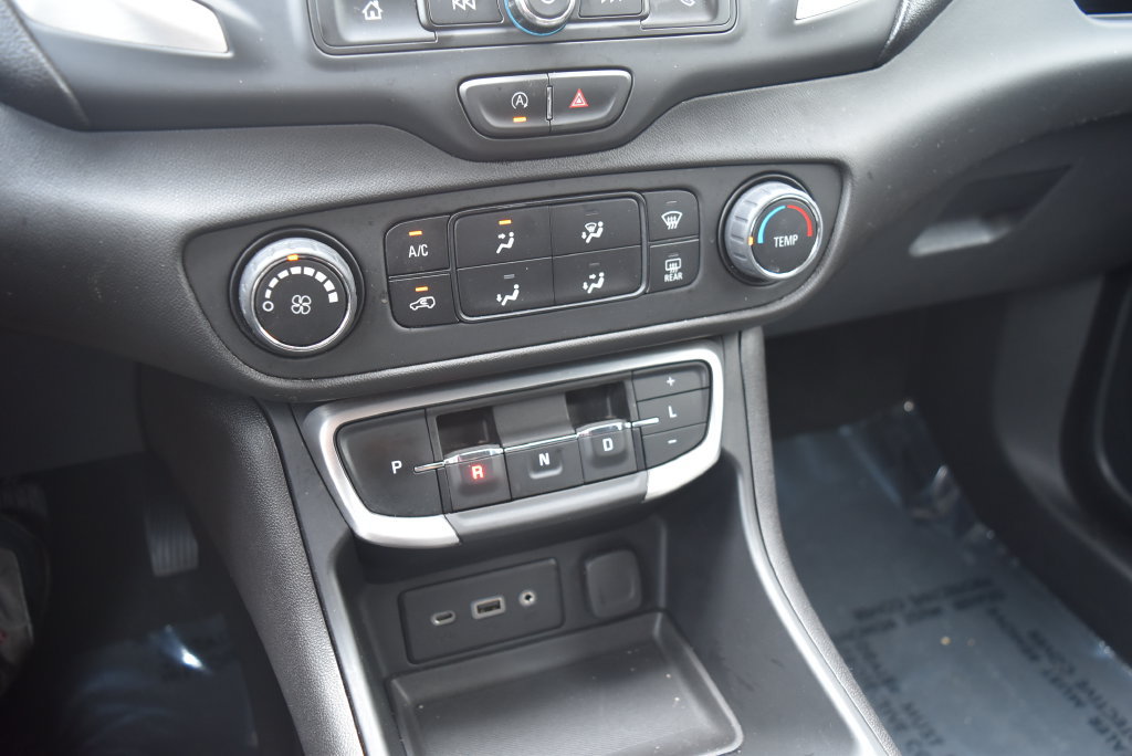 Used 2024 GMC Terrain SLE AWD/4WD image 18