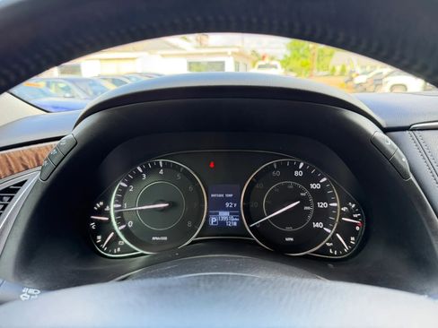 Used 2020 Nissan Armada SL w/ Premium Package AWD/4WD image 10