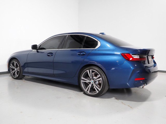 Used 2024 BMW 330i Sedan w/ Premium Package RWD image 8
