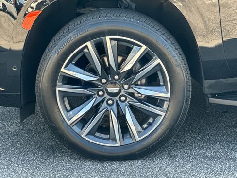 Certified 2022 Cadillac Escalade Sport Platinum AWD/4WD image 39