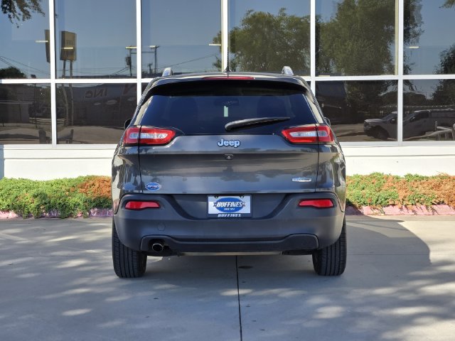 Certified 2016 Jeep Cherokee Latitude FWD image 6
