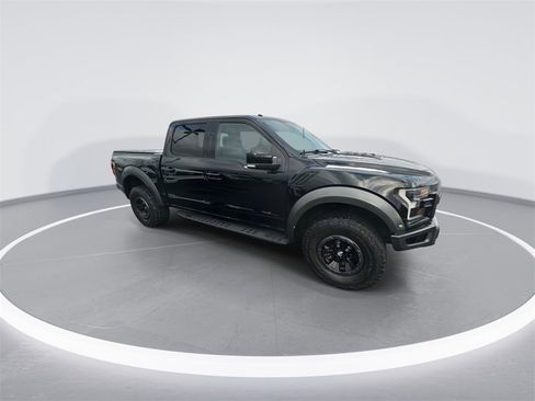 Used 2018 Ford F150 Raptor w/ Equipment Group 802A Luxury image 2