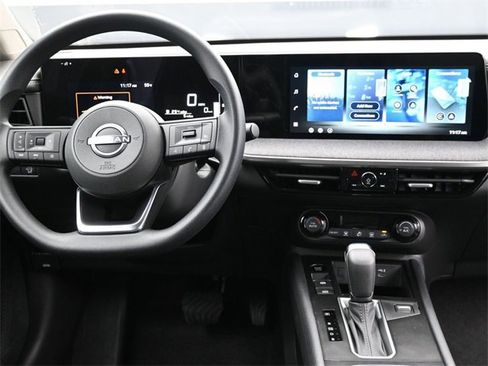 New 2026 Nissan Kicks SV image 10