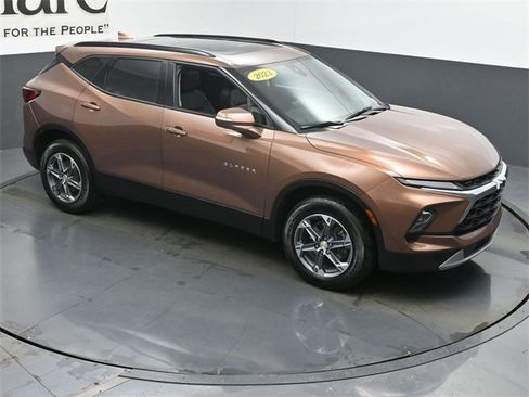 Used 2023 Chevrolet Blazer LT w/ Sound & Technology Package image 37